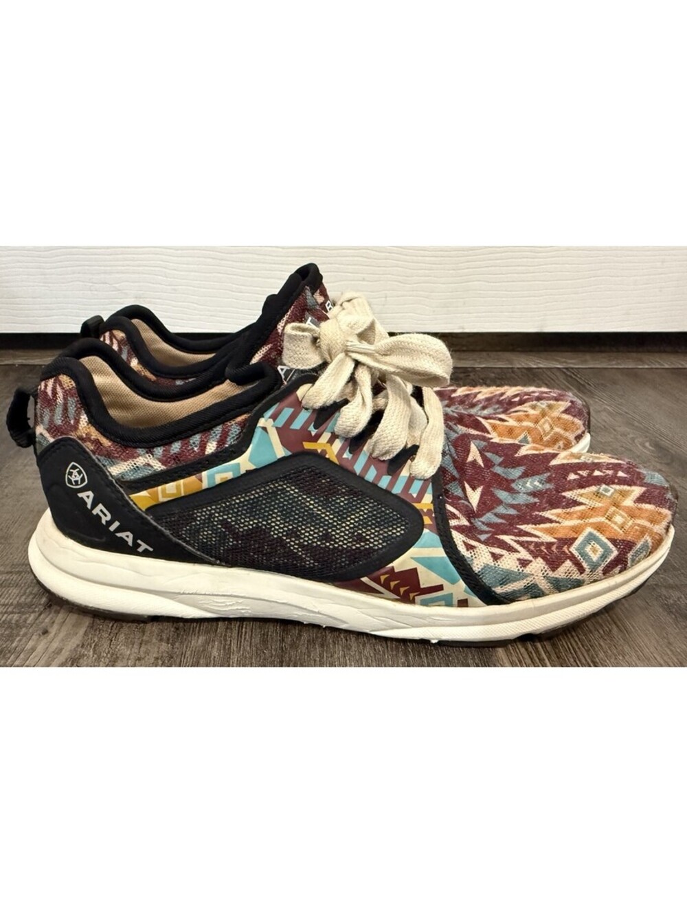 Ariat Fuse AZTEC Womens Shoes US 7B EU Colorful Lightweight Sneakers
